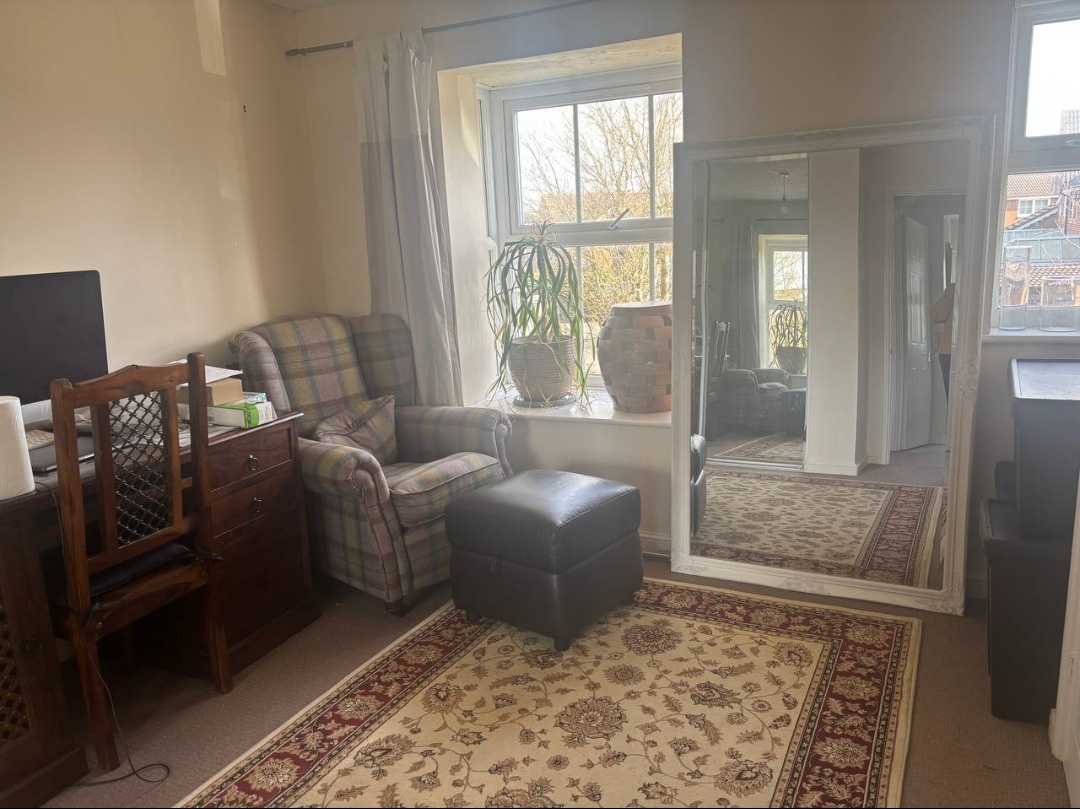 2 Bed Terraced House, Longford Way, OX11, N1 7GU