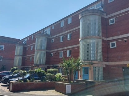 1 Bed Flat, Hermon St, NG7