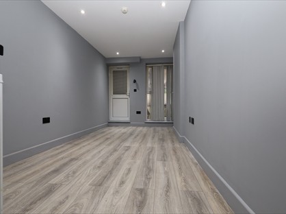 Studio Flat, Cortis Road, SW15