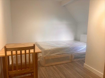 Room in a Shared House, Broomfield, SS13