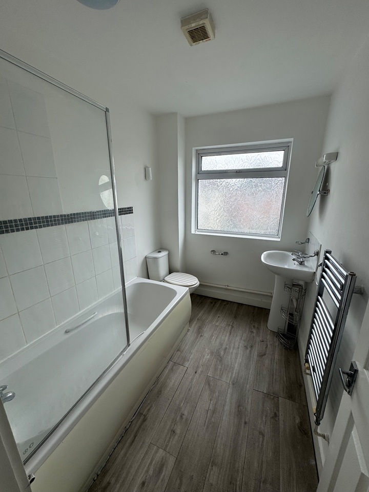 Additional image 6 of 2 Bed Flat, Bridge Road, SO19, N1 7GU