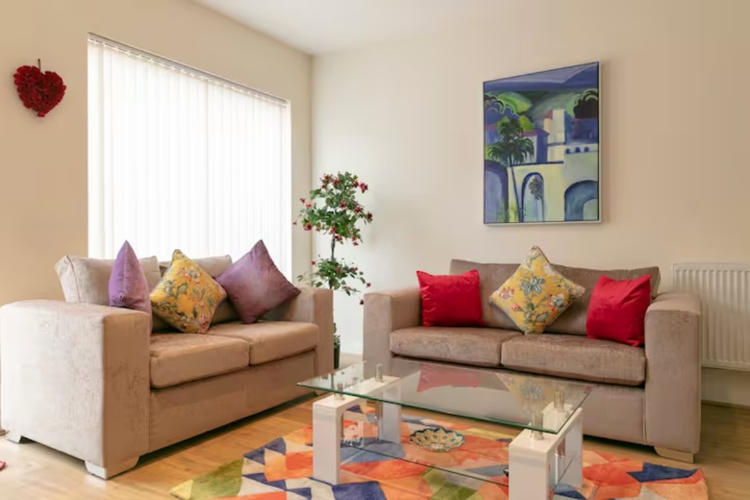 2 Bed Terraced House, Addenbrookes Road, CB2, N1 7GU