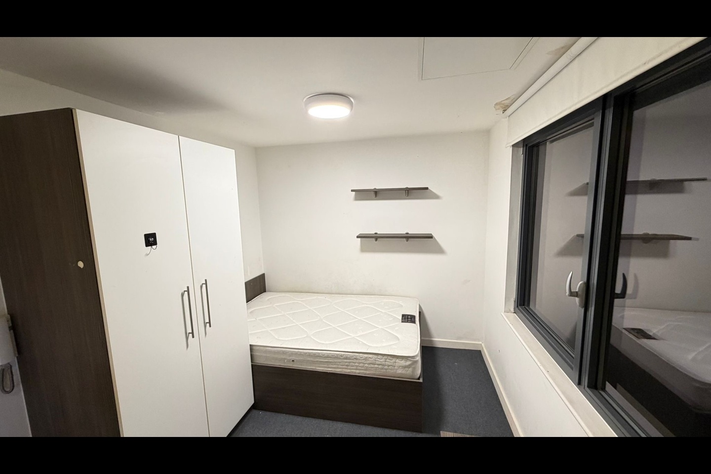 Studio Flat, Pearl Works, S1, N1 7GU