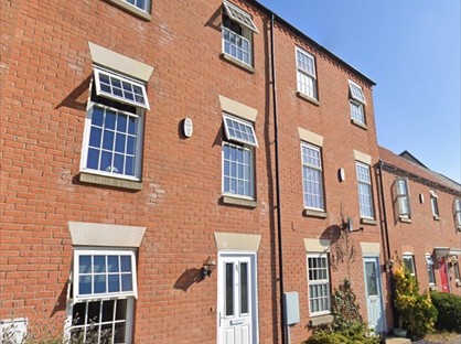 3 Bed Terraced House, Charles St, LN11