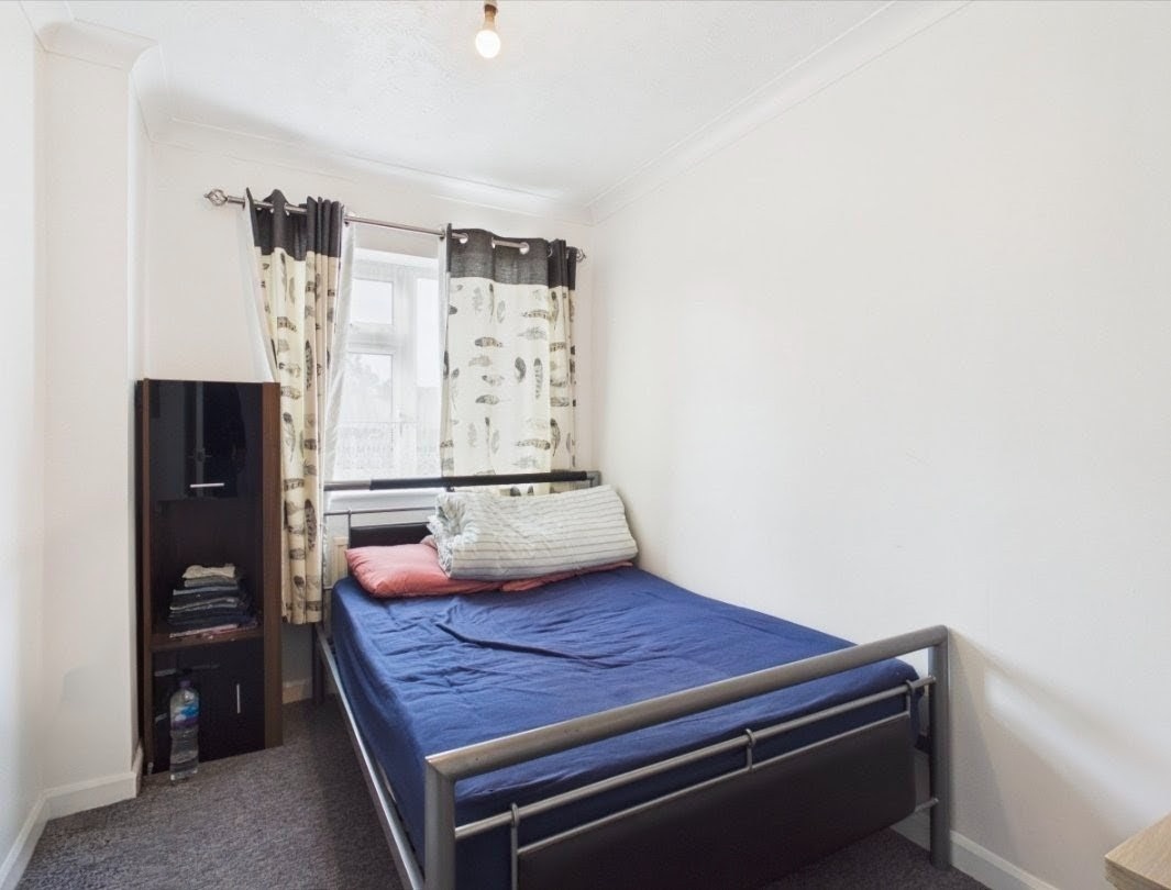 Additional image 3 of 2 Bed Flat, Enniskillen Road, CB4, N1 7GU