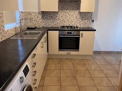 3 Bed Flat, Radcliffe Way, UB5