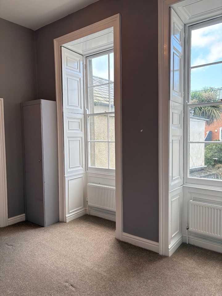 Additional image 5 of 2 Bed Flat, Royal York Crescent, BS8, N1 7GU