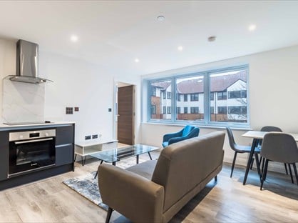 1 Bed Flat, Swan Courtyard, B26