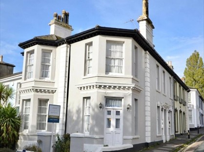 4 Bed Terraced House, Scarborough Road, TQ2