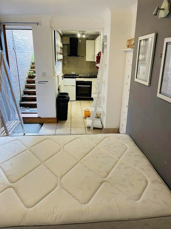 Additional image 2 of Studio Flat, Castle Street, CB3, N1 7GU