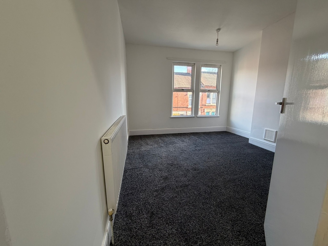 Additional image 3 of 3 Bed Terraced House, Halstead St, LE5, N1 7GU