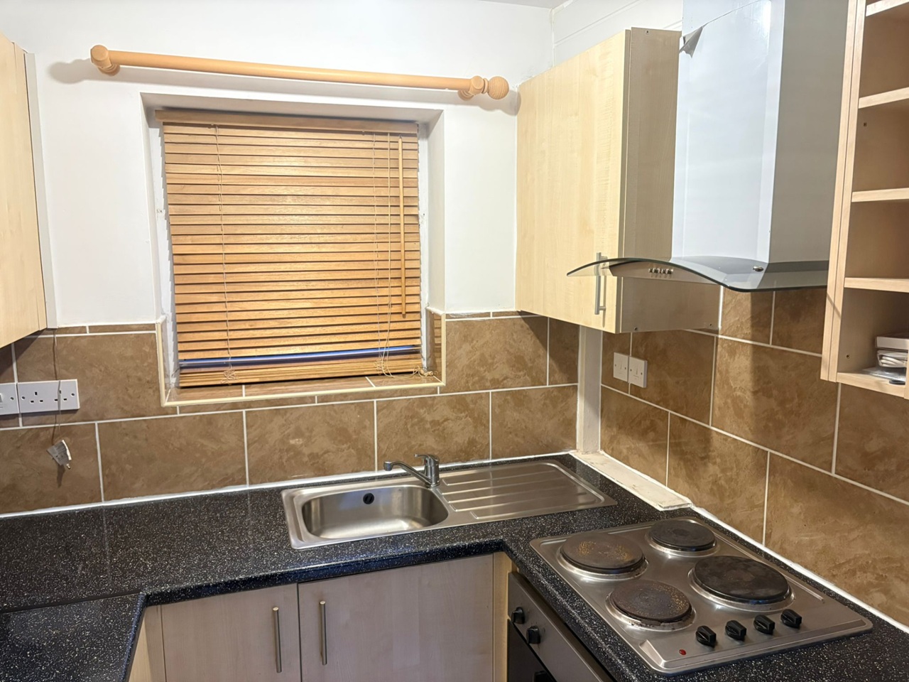 Additional image 5 of Studio Flat, Brook Road, M14, N1 7GU