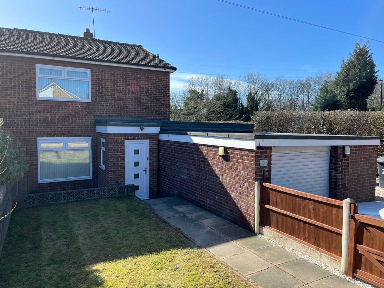 4 Bed Semi-Detached House, Howarth Road, S60, N1 7GU