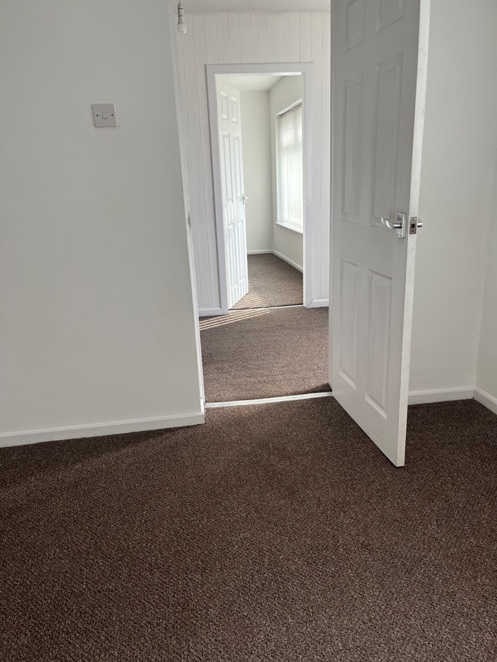 Additional image 6 of 4 Bed Semi-Detached House, Howarth Road, S60, N1 7GU