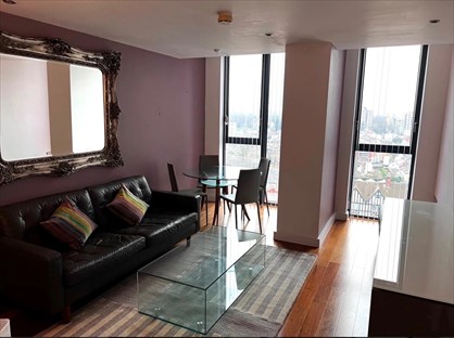 1 Bed Flat, Masons Avenue, CR0