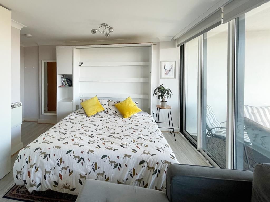 Additional image 3 of 2 Bed Flat, Endeavour Court, SO14, N1 7GU