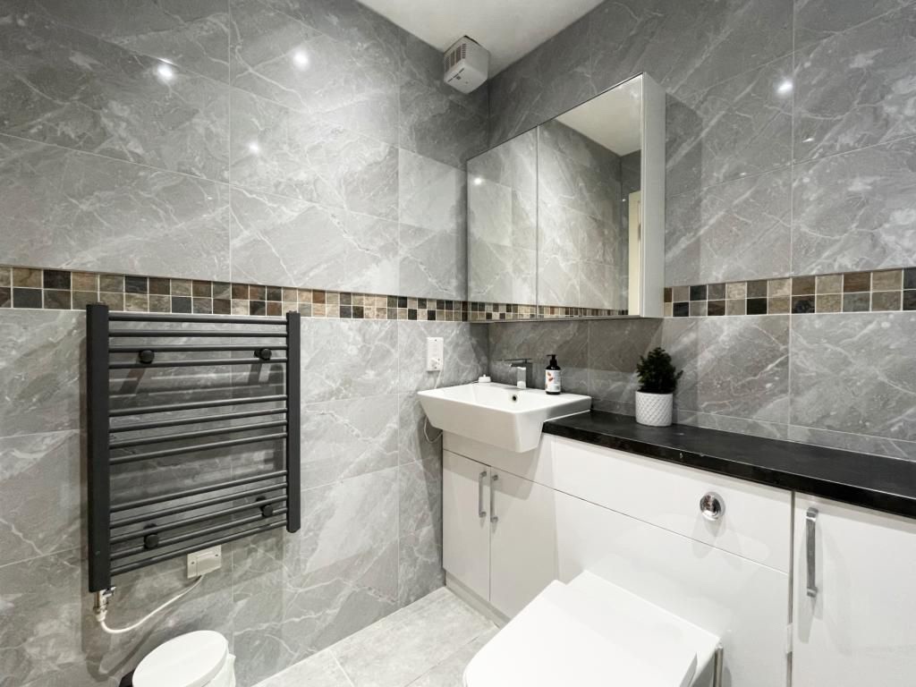 Additional image 5 of 2 Bed Flat, Endeavour Court, SO14, N1 7GU