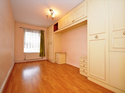 2 Bed Flat, Hobday St, E14