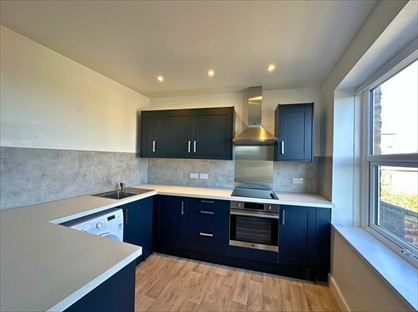 Studio Flat, Littlemoor Road, LS28