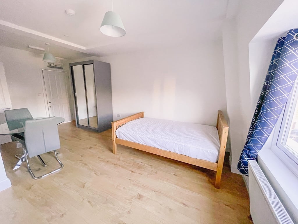 Additional image 2 of Studio Flat, London, N7, N1 7GU