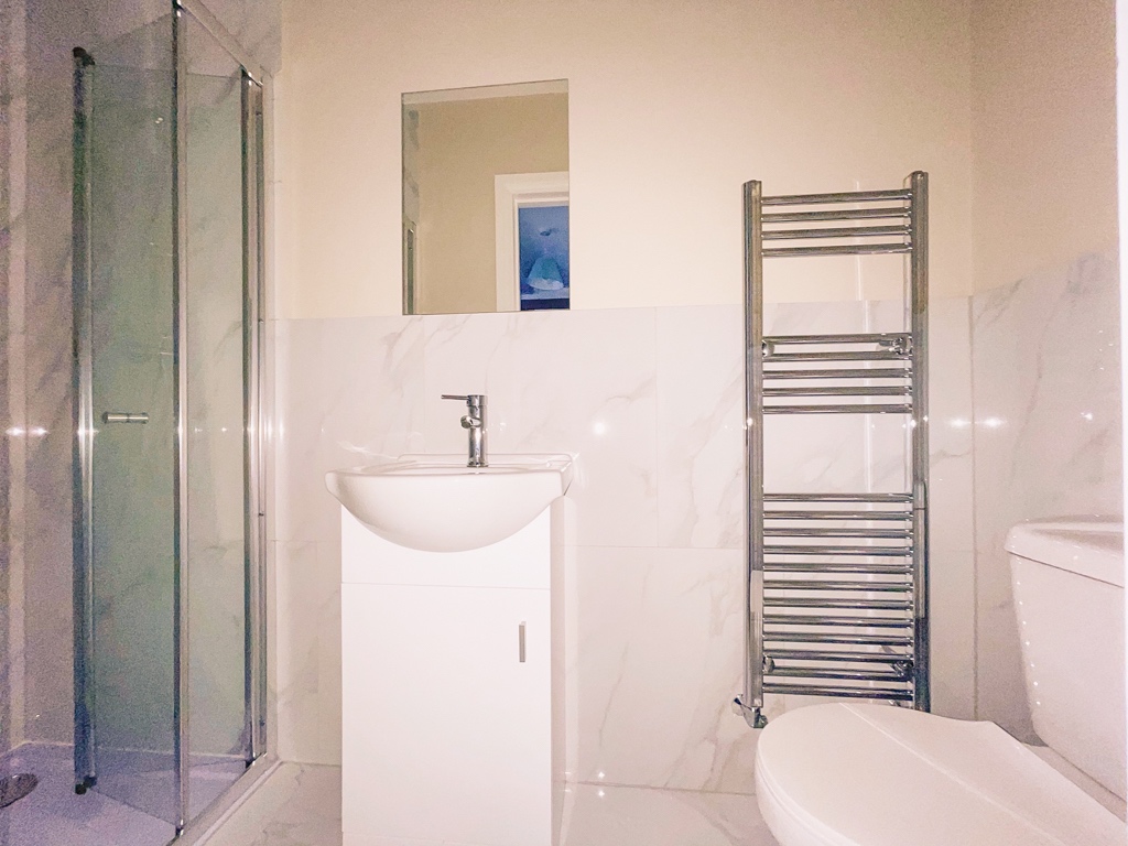 Additional image 3 of Studio Flat, London, N7, N1 7GU