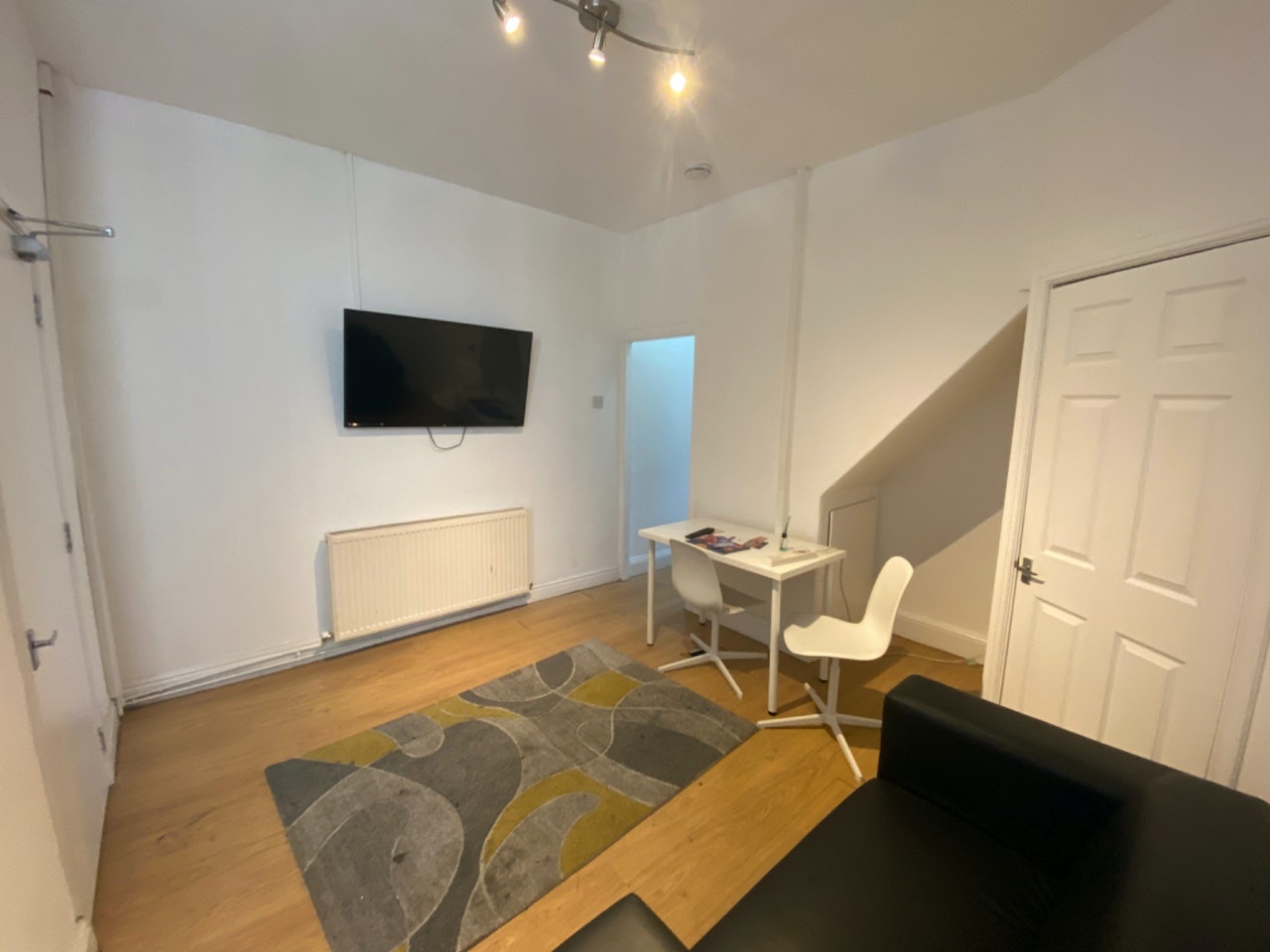 Middlesbrough - Room in a Shared House, Middlesbrough, TS1 - To Rent ...