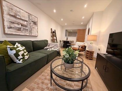 2 Bed Flat, York Road, LS9