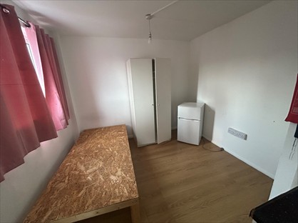 Studio Flat, Gervasa Close, HA9