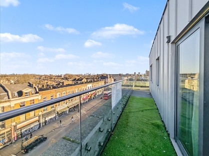 1 Bed Flat, Stoke Newington Road, N16