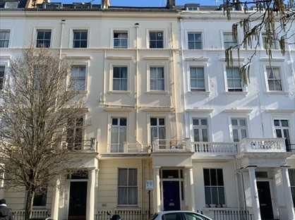Bedsit, Claverton St, SW1V