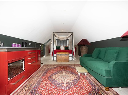 Studio Flat, Pickwell Lane, RH17