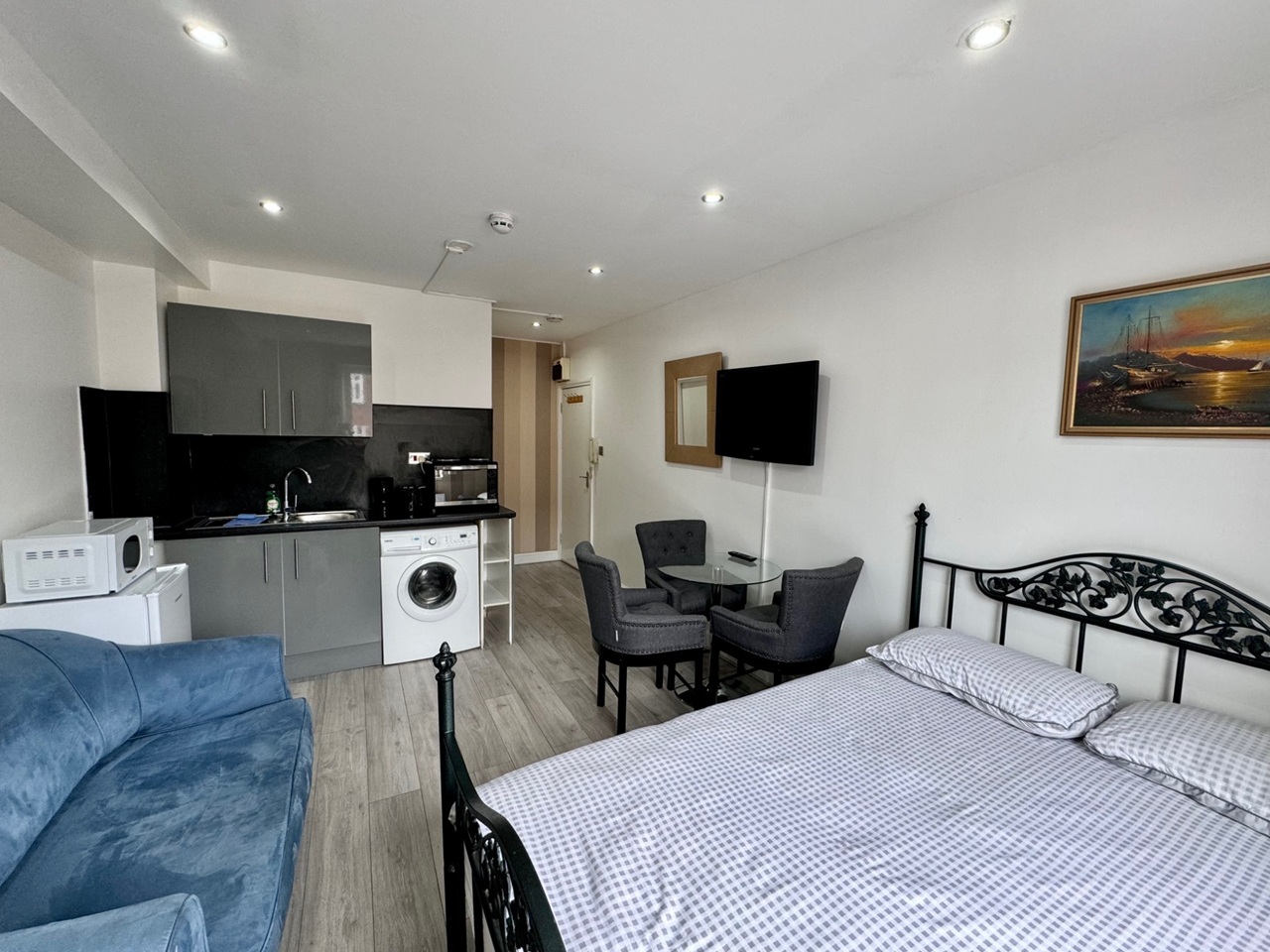 Additional image 2 of Studio Flat, Finchley Road, NW3, N1 7GU
