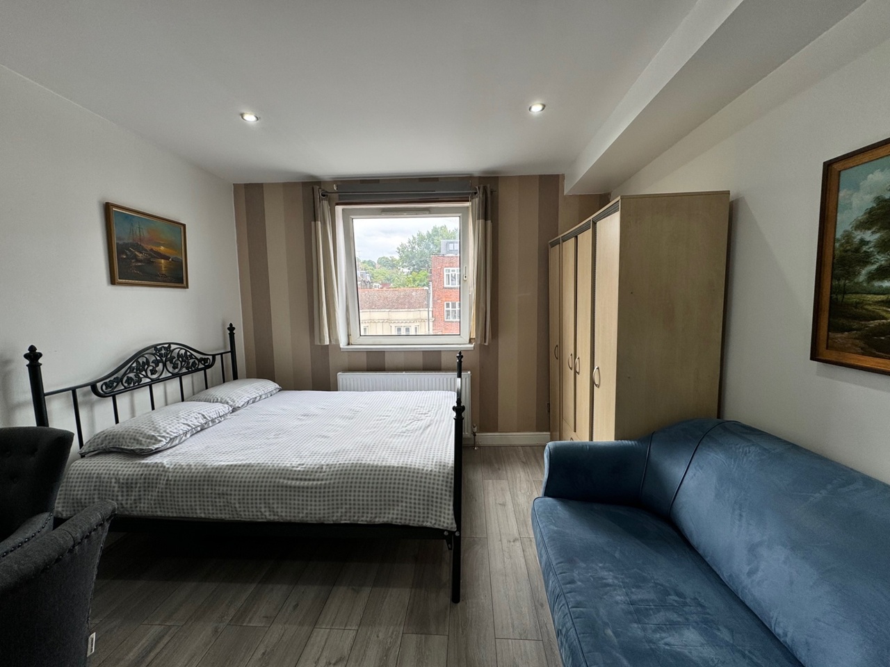 Additional image 3 of Studio Flat, Finchley Road, NW3, N1 7GU