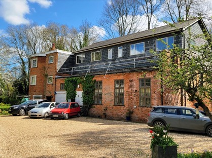 1 Bed Flat, The Kilns, GU9