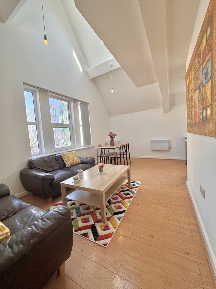 Additional image 4 of 3 Bed Flat, Riding Street, L3, N1 7GU