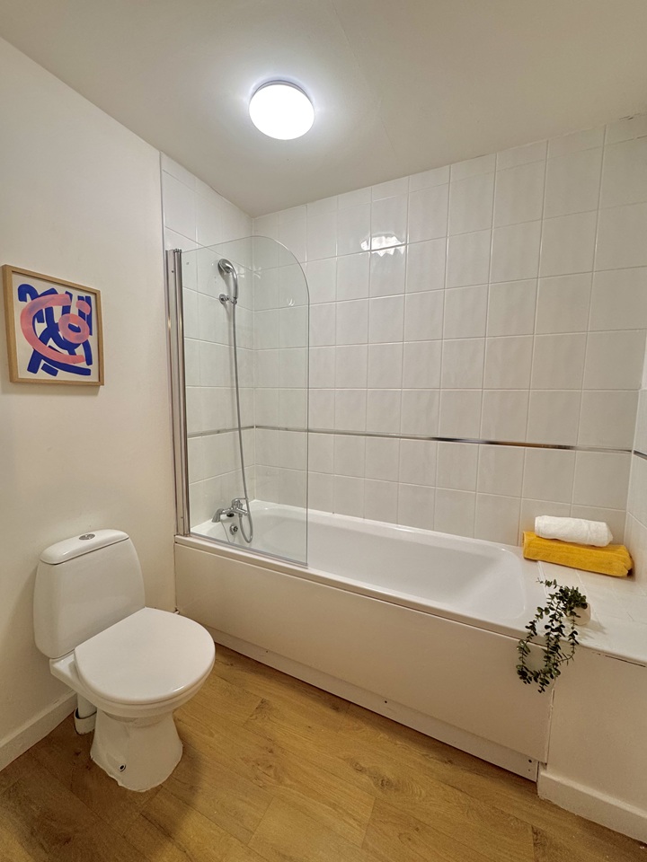 Additional image 8 of 3 Bed Flat, Riding Street, L3, N1 7GU