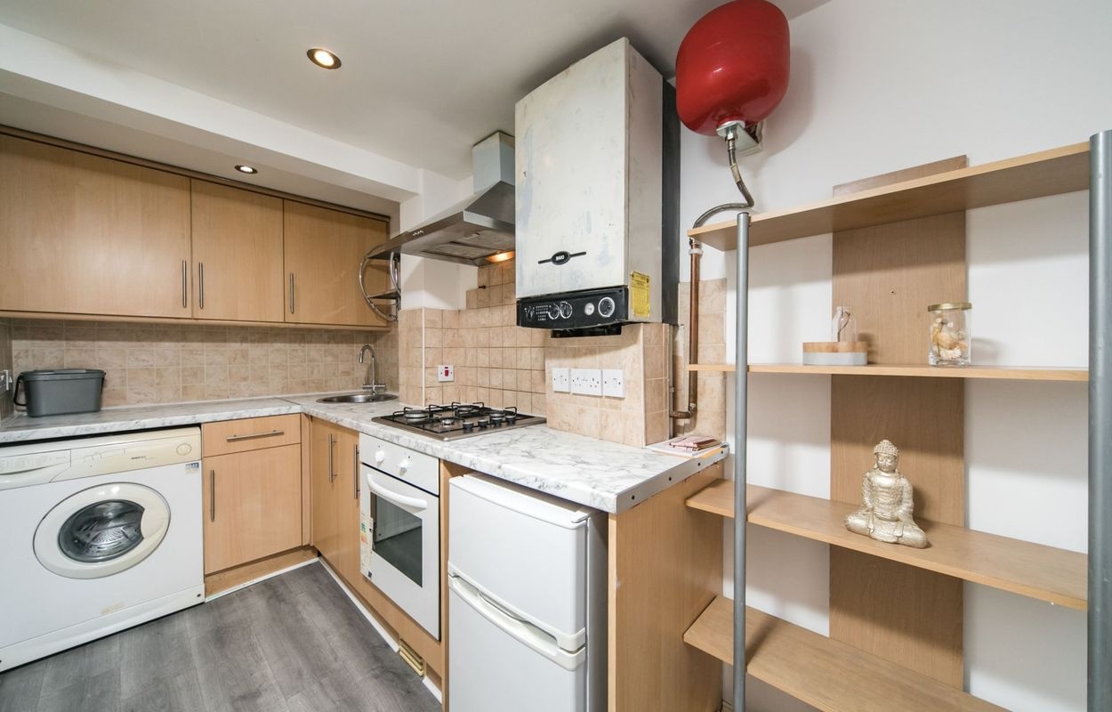 Additional image 3 of 1 Bed Flat, Bedford Road, RG1, N1 7GU