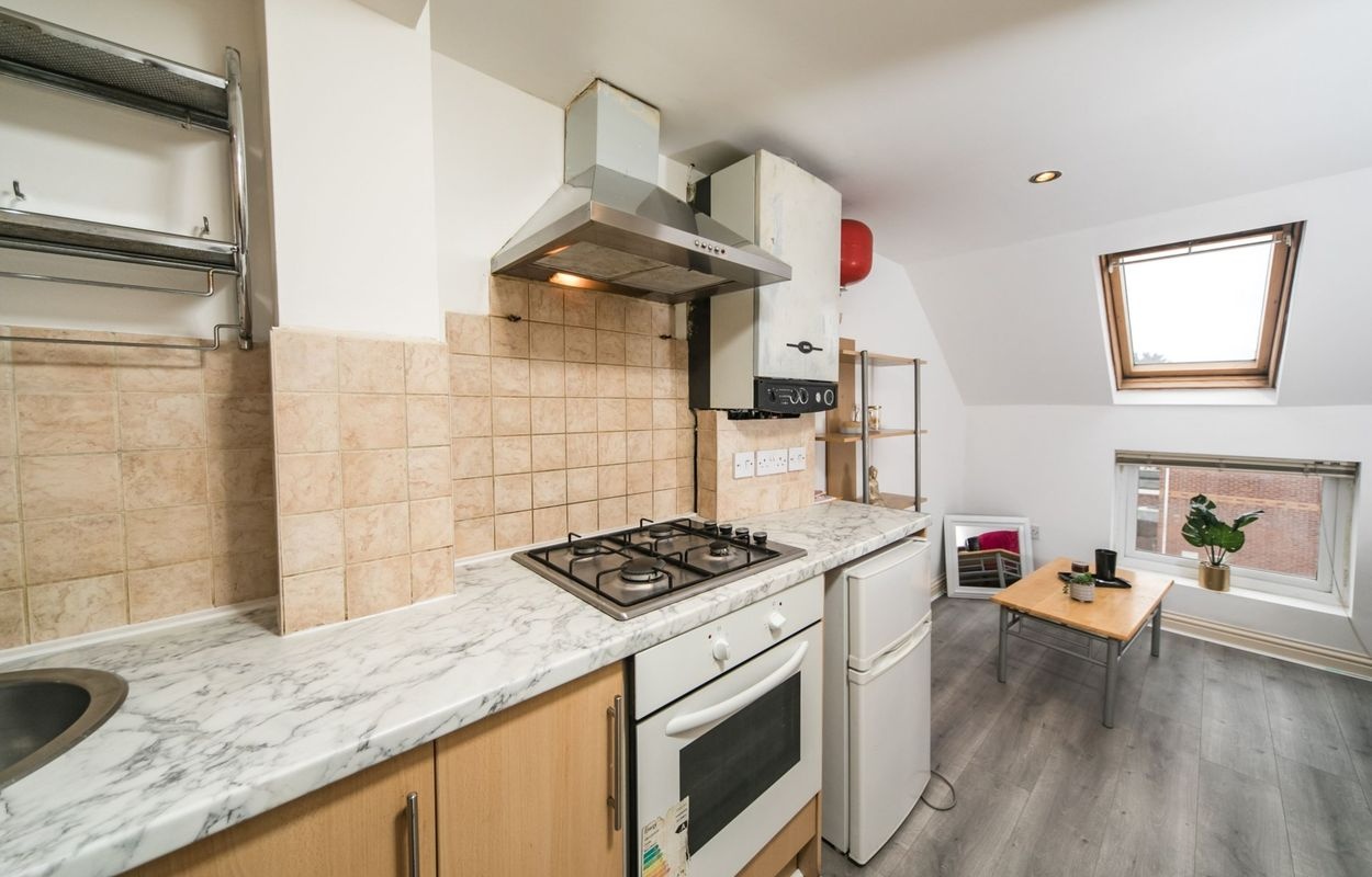 Additional image 7 of 1 Bed Flat, Bedford Road, RG1, N1 7GU