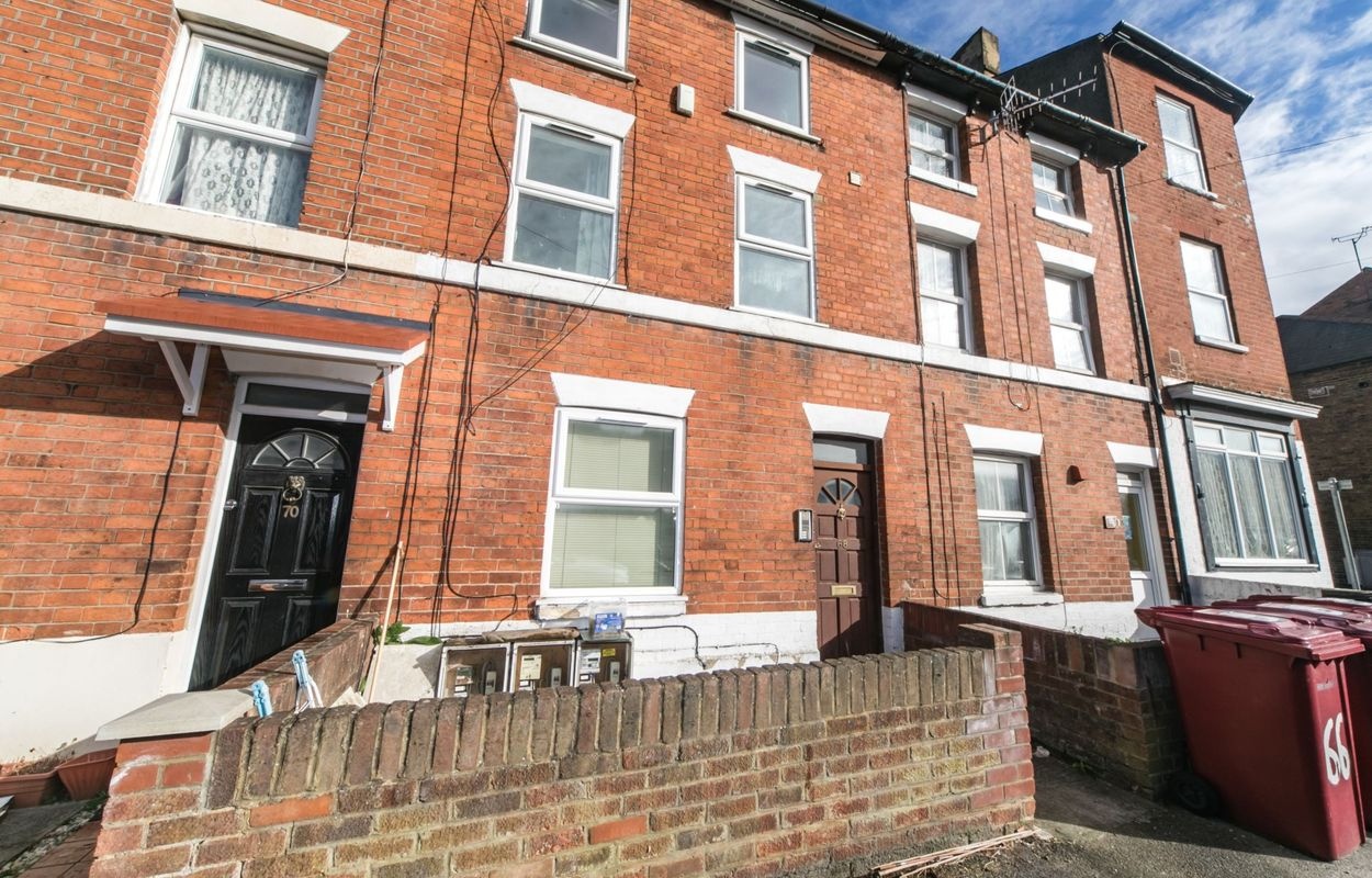1 Bed Flat, Bedford Road, RG1, N1 7GU