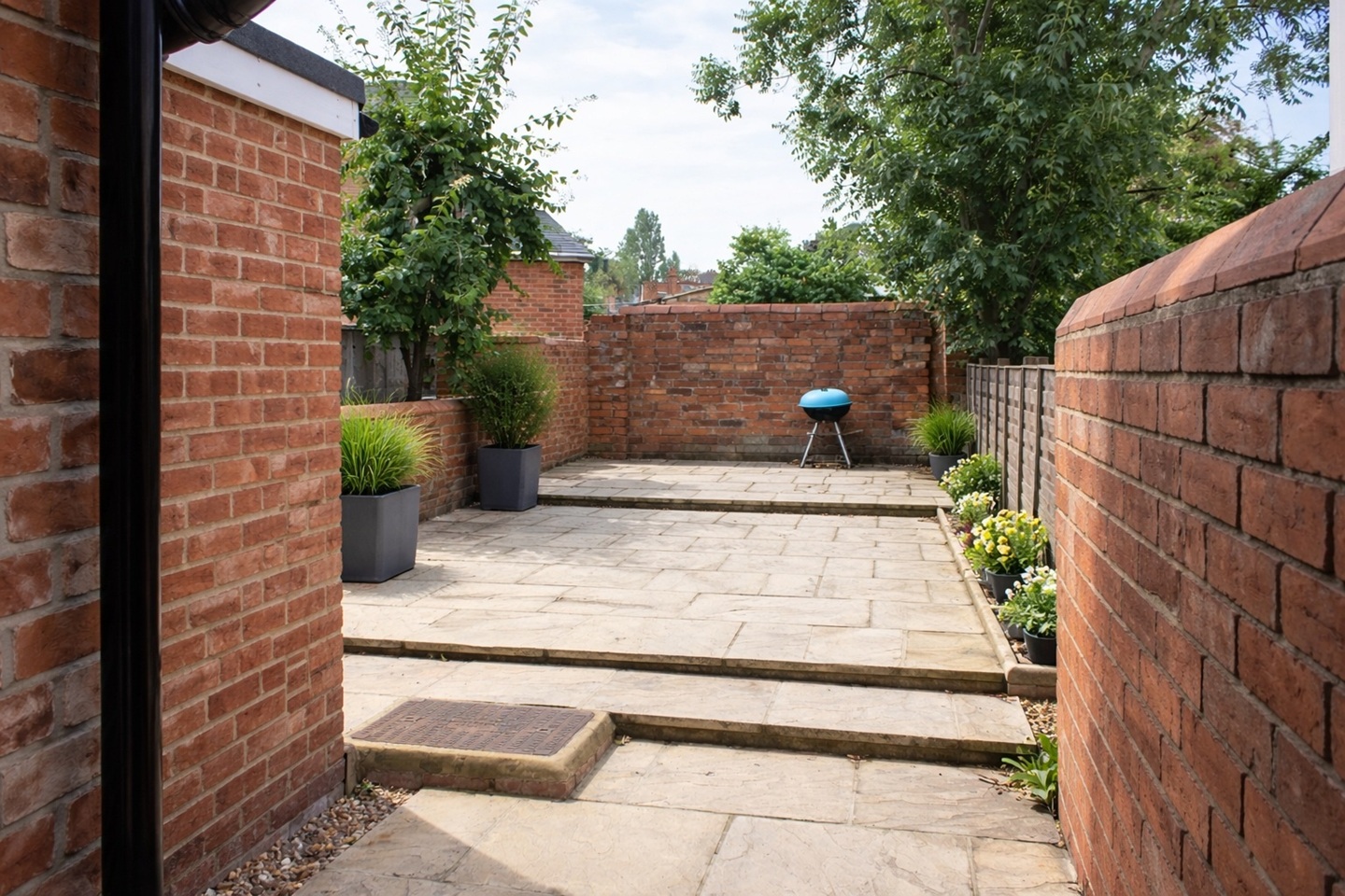 Additional image 16 of 6 Bed Terraced House, Grange Avenue, RG6, N1 7GU