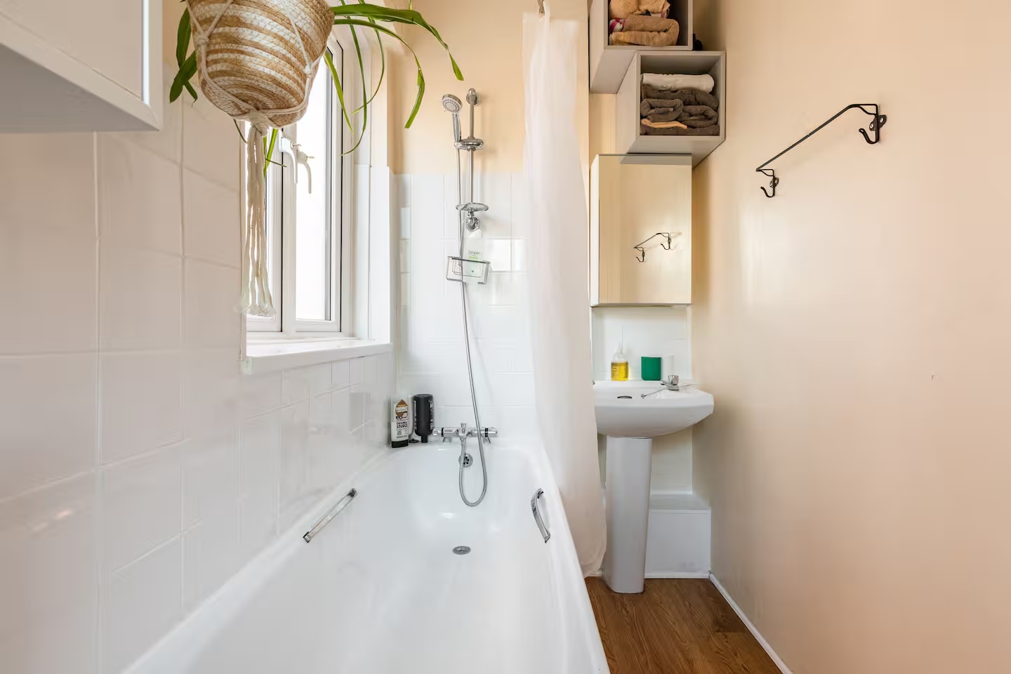 1 Bed Flat, Longfield Estate, SE1 photo 5