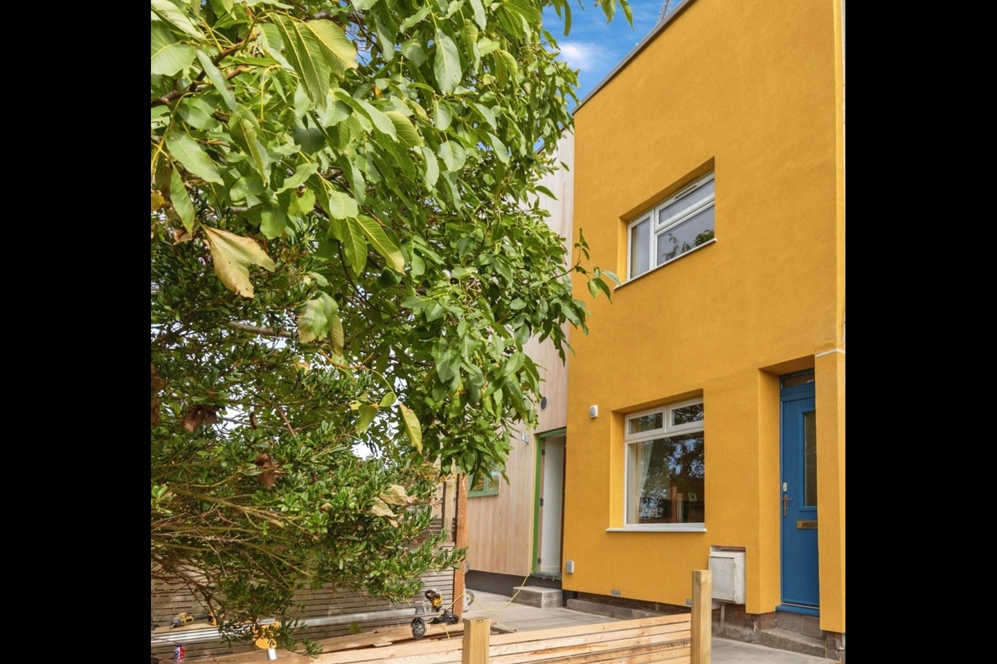 3 Bed Terraced House, Clifton View, BS3, N1 7GU