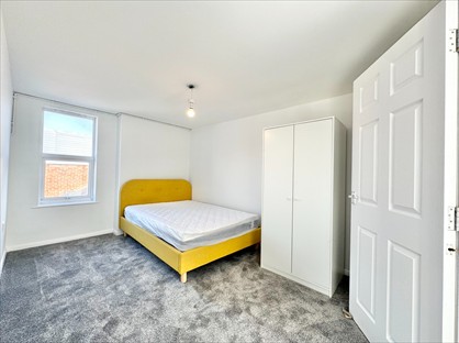 1 Bed Flat, Hunji House, ME7