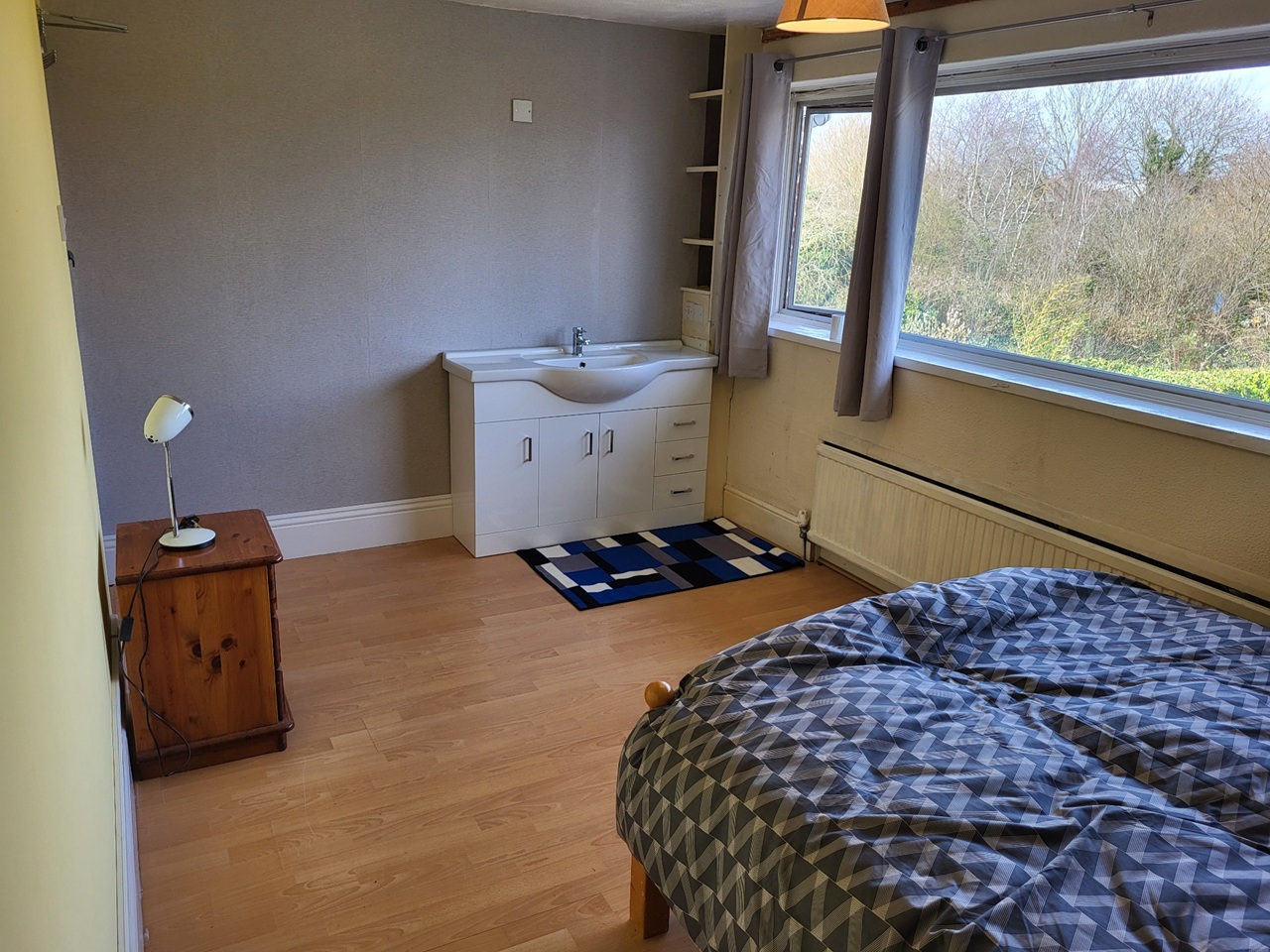Chelmsford - Room in a Shared House, Sunrise Avenue, CM1 - To Rent Now
