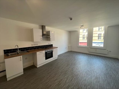 2 Bed Flat, Stamford St, DE7