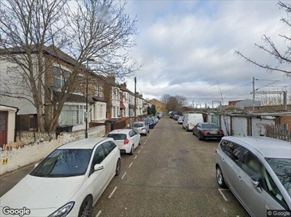 Studio Flat, Park Ave Rd, N17