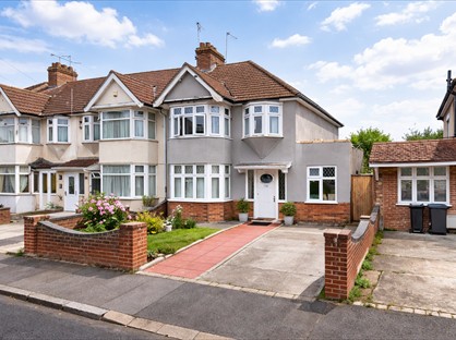 4 Bed End Terrace, Durants Road, EN3