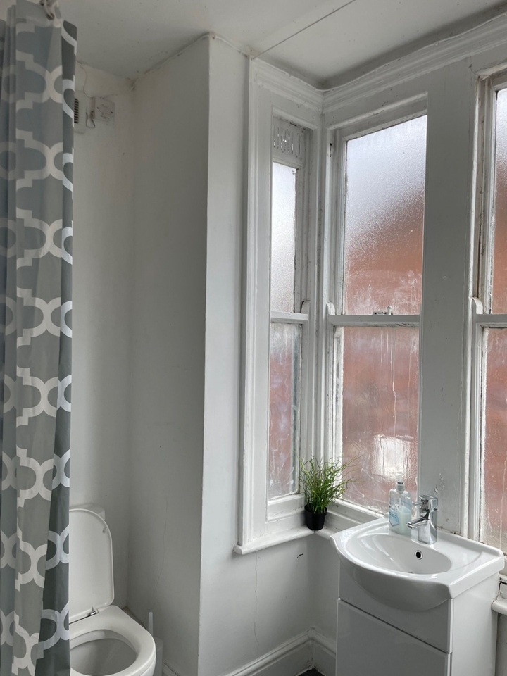 Additional image 6 of 6 Bed Terraced House, Glossop Road, S10, N1 7GU