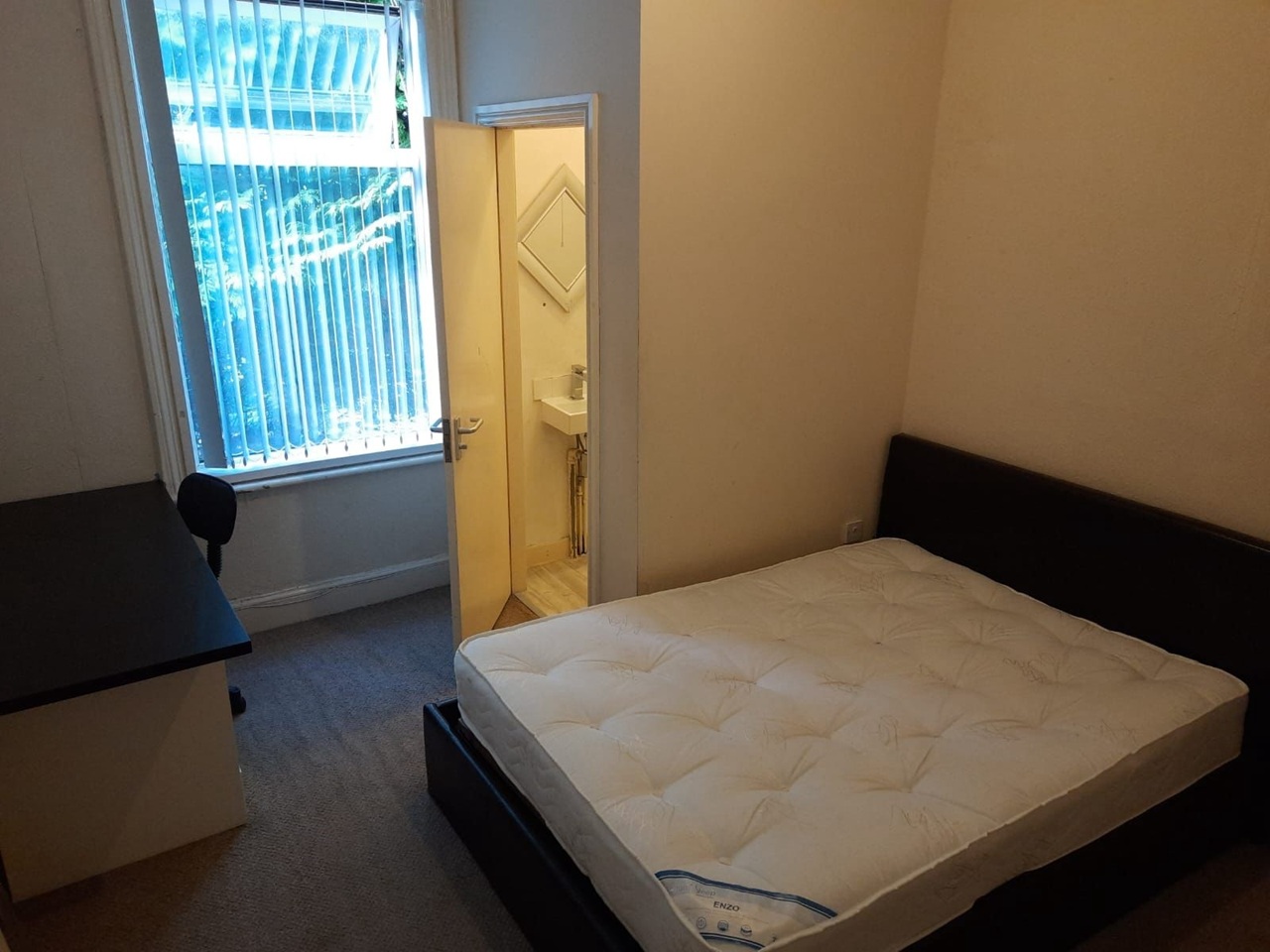 Additional image 2 of 6 Bed Terraced House, Glossop Road, S10, N1 7GU