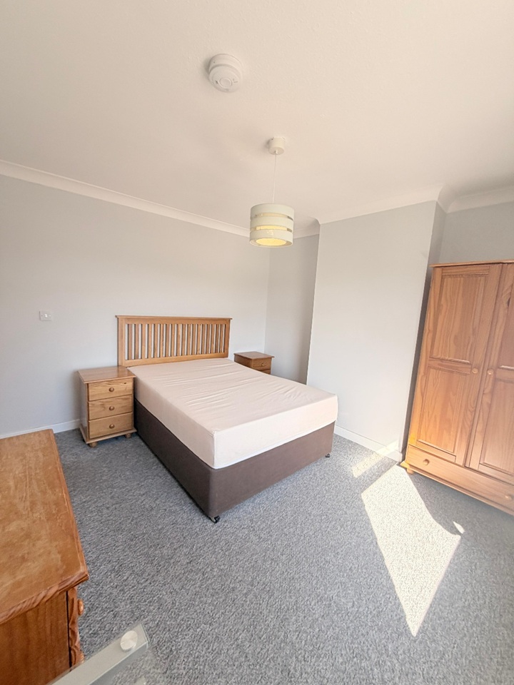 Room in a Shared House, Milton Road, CB4, N1 7GU